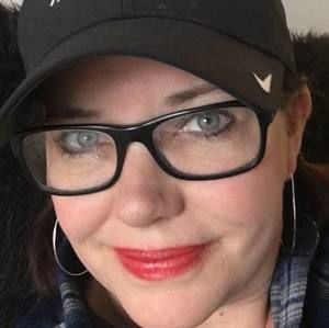 Meet your Posher, Paula